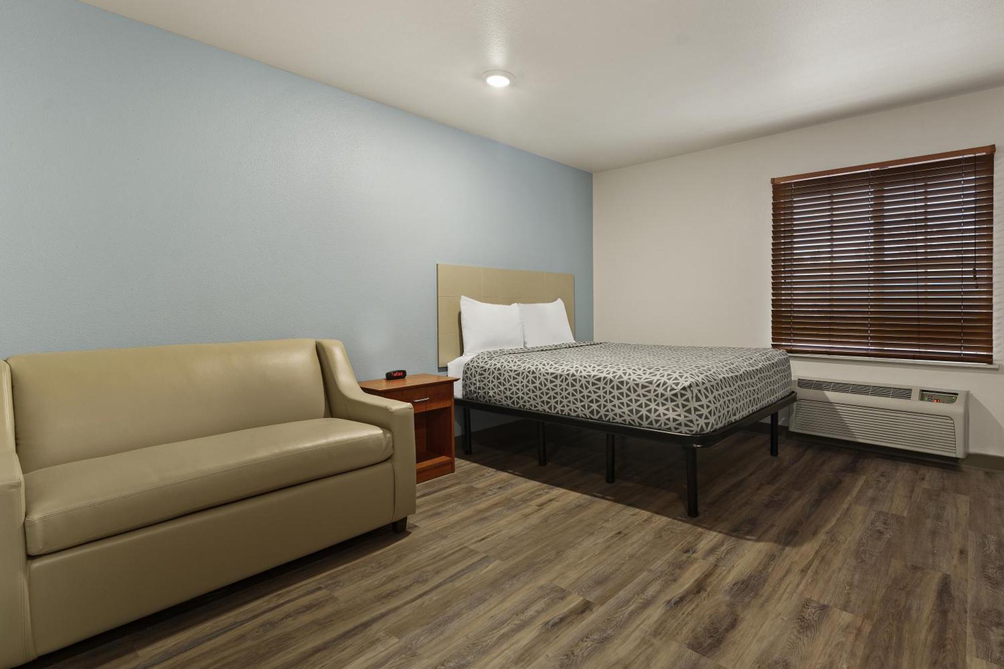 Woodspring Suites Greenville Симпсънвил Екстериор снимка
